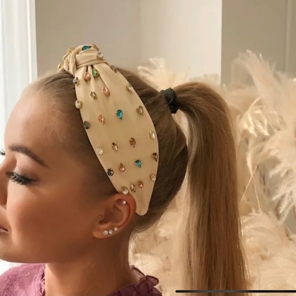 Accessories - The Peyton headband